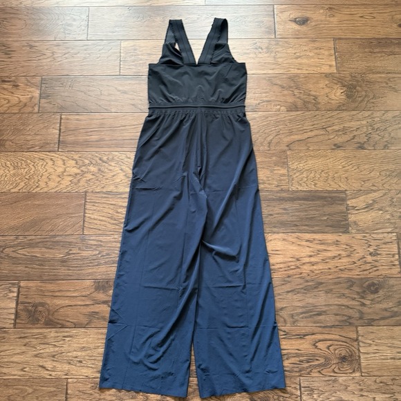 Athleta Savannah Black V Neck Wide Leg Jumpsuit Size 4 Stretch Athleisure - Picture 2 of 16